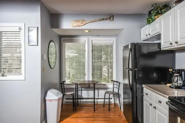 Ev, Birden Çok Yatak, Sıcak Su Havuzu