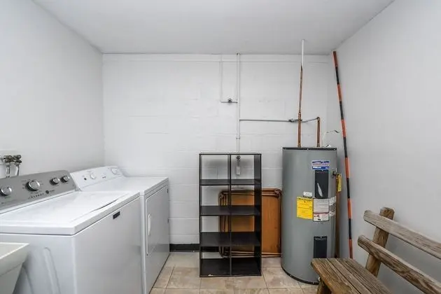 Ev, Birden Çok Yatak, Sıcak Su Havuzu