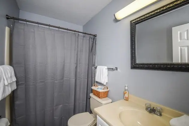 Ev, Birden Çok Yatak, Sıcak Su Havuzu