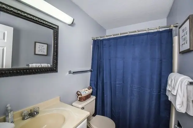 Ev, Birden Çok Yatak, Sıcak Su Havuzu