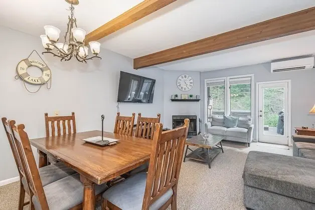 Ev, Birden Çok Yatak, Sıcak Su Havuzu