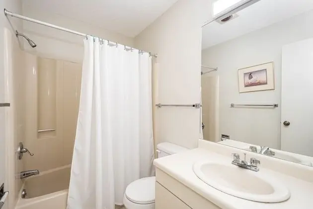 Ev, Birden Çok Yatak, Sıcak Su Havuzu