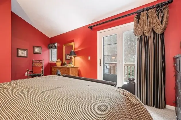 Sıra Ev, Şömine, Dağ Manzaralı