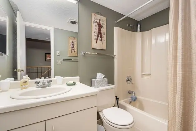 Sıra Ev, Şömine, Dağ Manzaralı