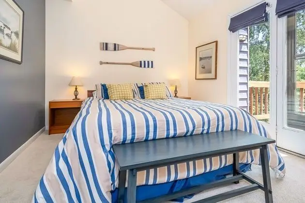 Ev, Birden Çok Yatak, Sıcak Su Havuzu