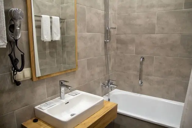 Comfort Tek Büyük veya İki Ayrı Yataklı Oda, Nehir Manzaralı