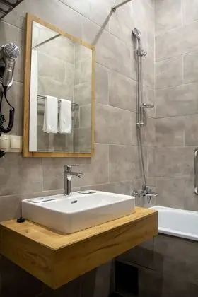 Comfort Tek Büyük veya İki Ayrı Yataklı Oda, Nehir Manzaralı