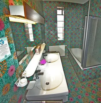 Deluxe Tek Büyük Yataklı Oda, Balkon