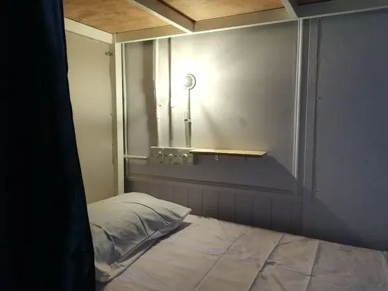Ortak Ranzalı Oda, Karma Ranzalı Oda (1 Bed in 10-Bed Dormitory)