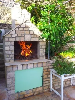 Ev (One Bedroom Holiday Home)