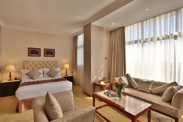Junior Süit, Şehir Manzaralı