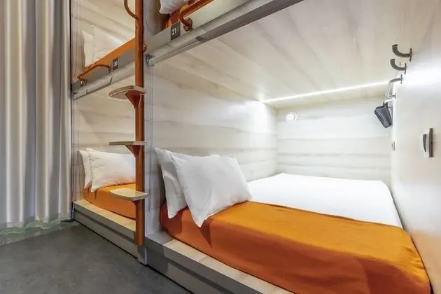 Double Capsule (12-hour accommodations)