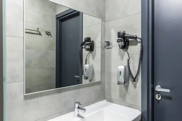 Double Capsule (12-hour accommodations)