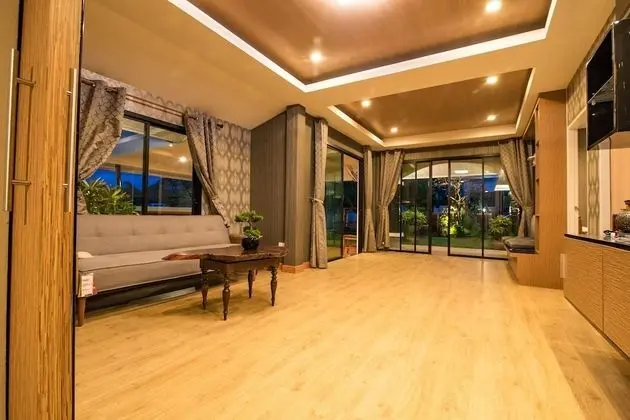 3 Bedrooms Villa