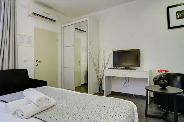 Stüdyo, Küçük Mutfak