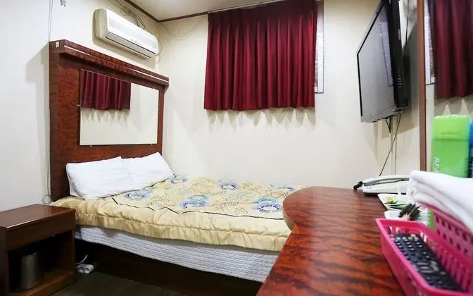 Oda (Standard Room)