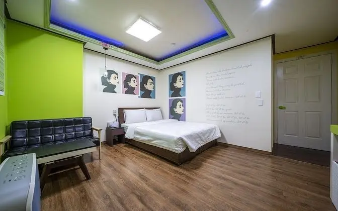 Oda (Semi-Special Room)