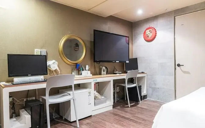 Oda (VIP room)