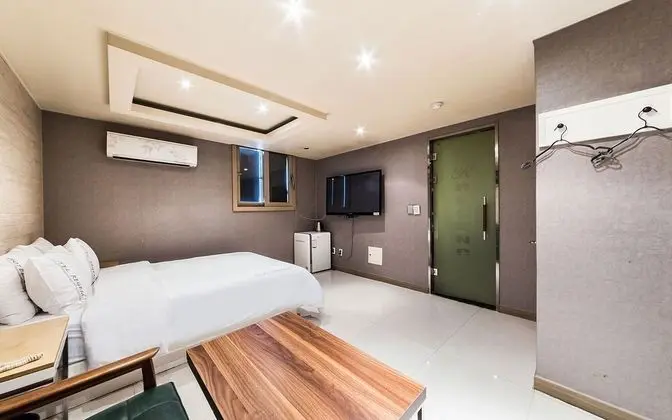 Oda (VIP room)