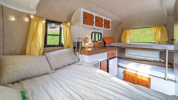 Basic Oda, 1 Yatak Odası (Caravan (Coral orange))