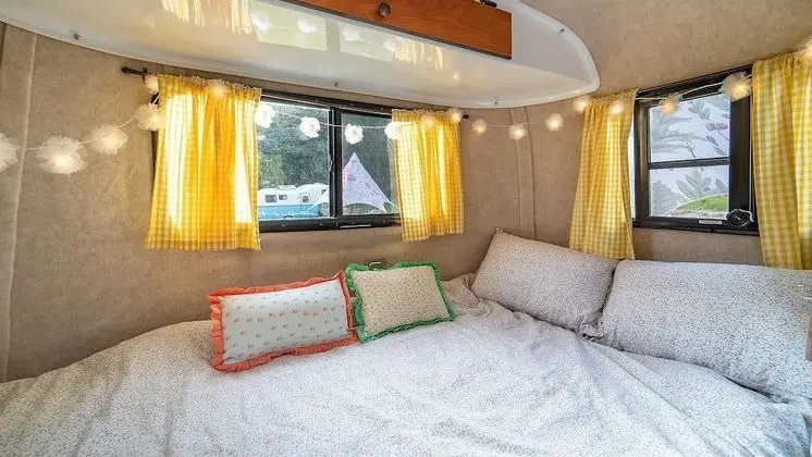 Basic Oda, 1 Yatak Odası (Caravan (Coral orange))