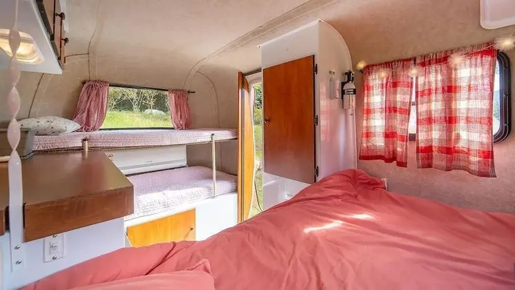 Basic Oda, 1 Yatak Odası (Caravan (Lavenderpink))