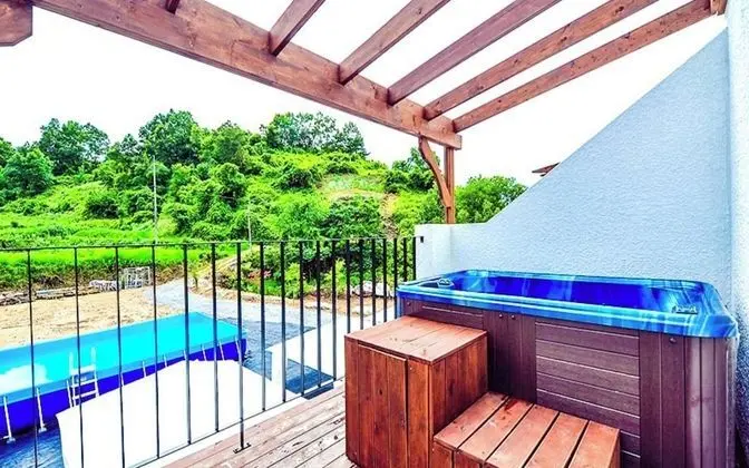 Oda (No-3 (Duplex Spa))