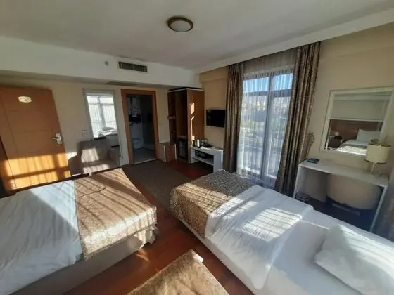 Aile Odası, Şehir Manzaralı