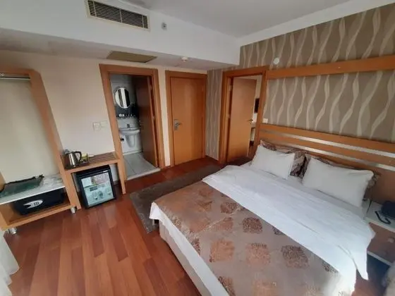 Connection Suite, Şehir Manzaralı
