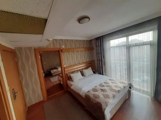 Connection Suite, Şehir Manzaralı