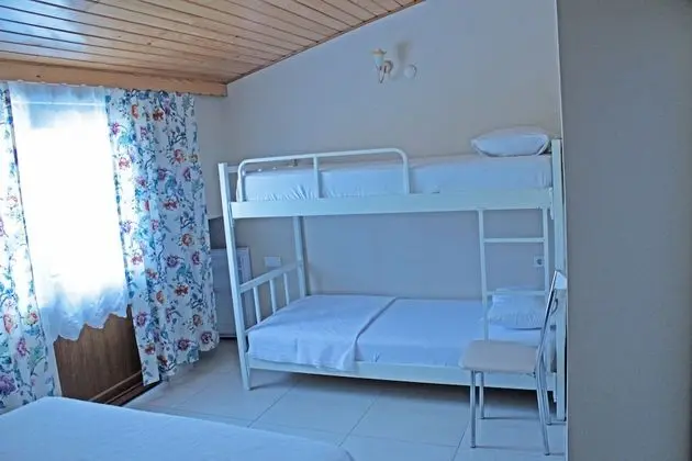 Standard Dört Kişilik Oda