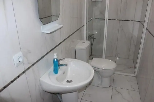 Standart Üç Kişilik Oda, Sokak Manzaralı