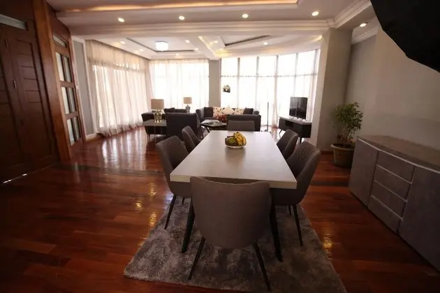 Exclusive Çatı Katı Süiti (Penthouse), Birden Çok Yatak, Sigara İçilebilir, Mutfak