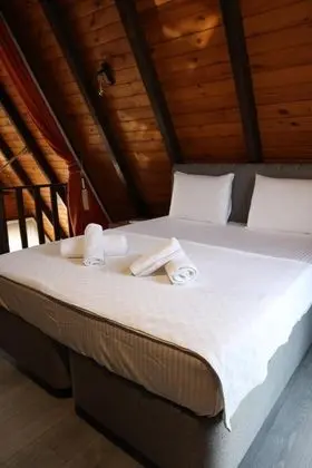 Jakuzili Bungalow ,    , Isıtmalı Özel Havuzlu