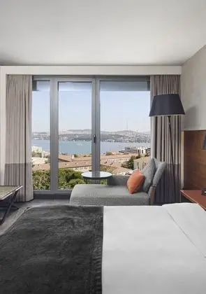 Deluxe Boğaz Manzaralı Oda