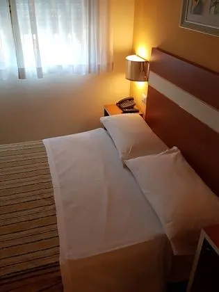 Economy Tek Büyük Yataklı Oda