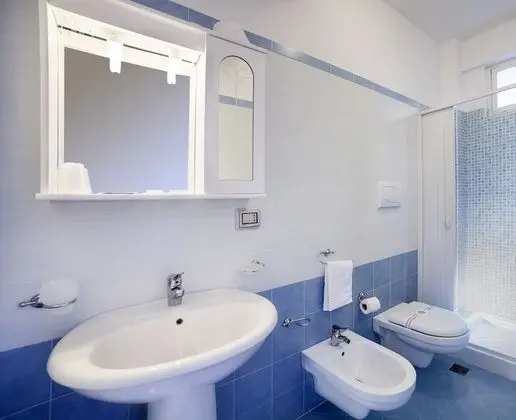 Standard Tek Büyük Yataklı Oda, 1 Çift Kişilik Yatak, Engellilere Uygun, Deniz Manzaralı