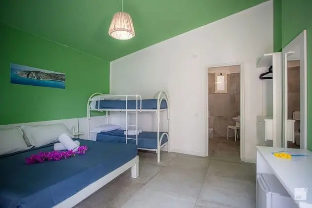Dört Kişilik Oda