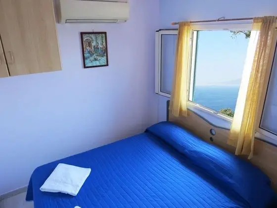 Dağ Evi, Küçük Mutfak, Deniz Manzaralı ( For Three)