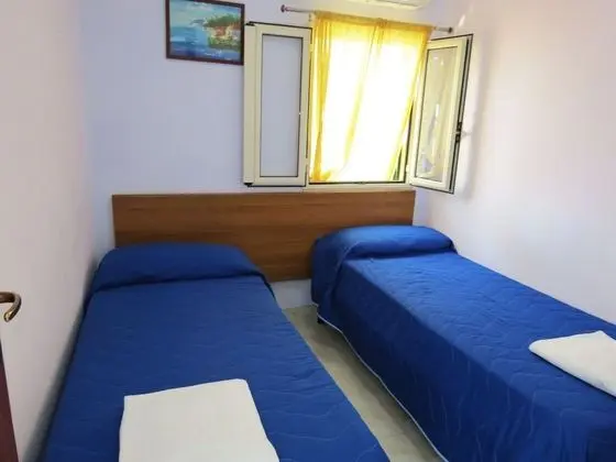 Dağ Evi, Küçük Mutfak (for three)