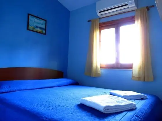 Dağ Evi, Küçük Mutfak (for three)