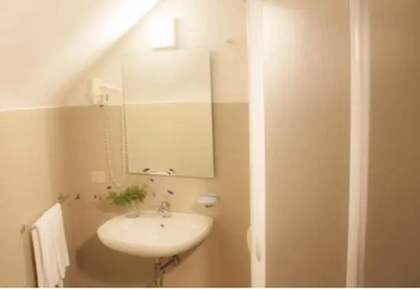 Standard Üç Kişilik Oda, Birden Çok Yatak (2 pax)