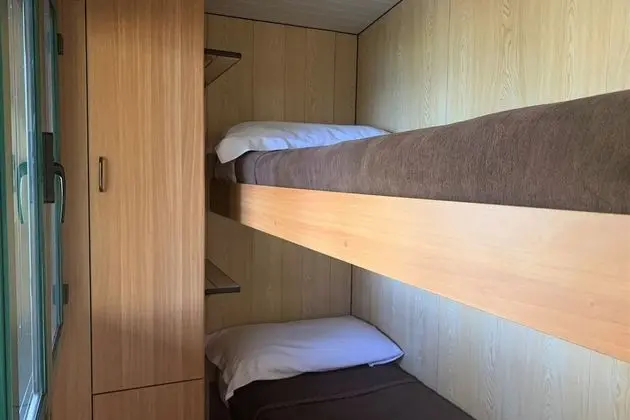 Karavan (4 pax)