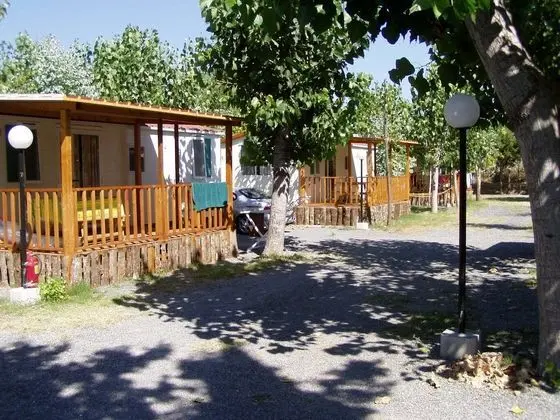 Karavan, Birden Çok Yatak, Sigara İçilmez, Avlu Manzaralı