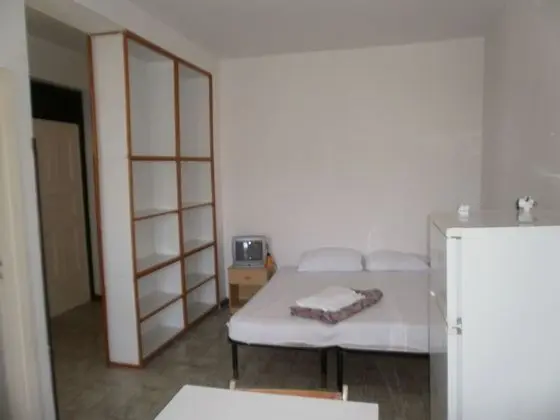 Stüdyo, Birden Çok Yatak, Sigara İçilmez