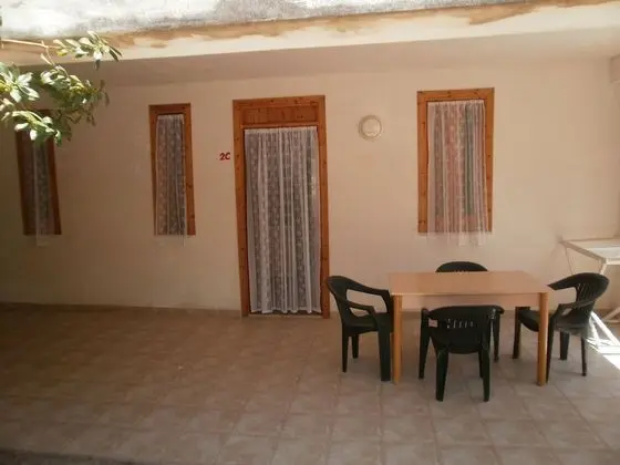 Stüdyo, Birden Çok Yatak, Sigara İçilmez