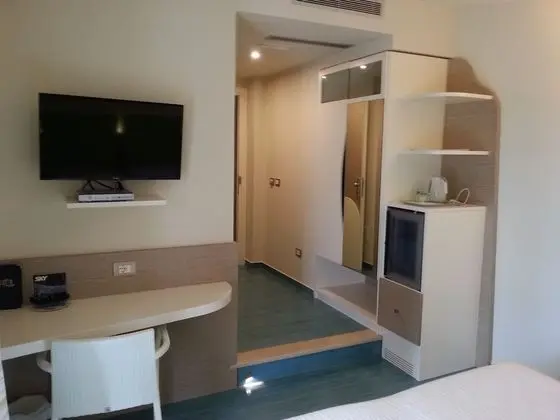 Comfort Tek Büyük veya İki Ayrı Yataklı Oda