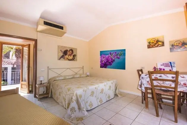 Stüdyo, Küçük Mutfak