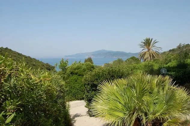 Panoramic Apart Daire, 1 Yatak Odası, Küçük Mutfak, Zemin Kat