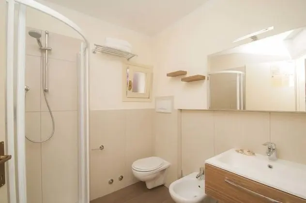 Classic Apart Daire, 1 Yatak Odası, Küçük Mutfak, Asma Kat